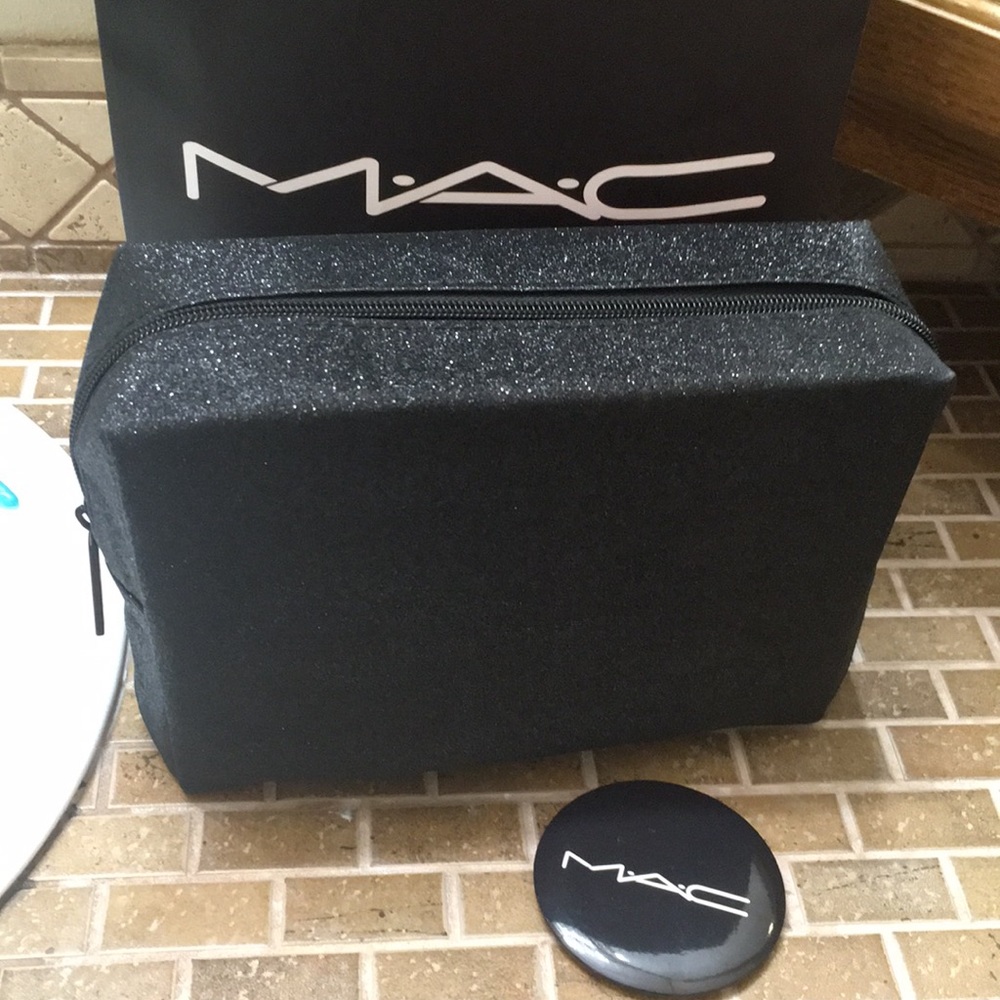 MAC makeup bag and small mirror